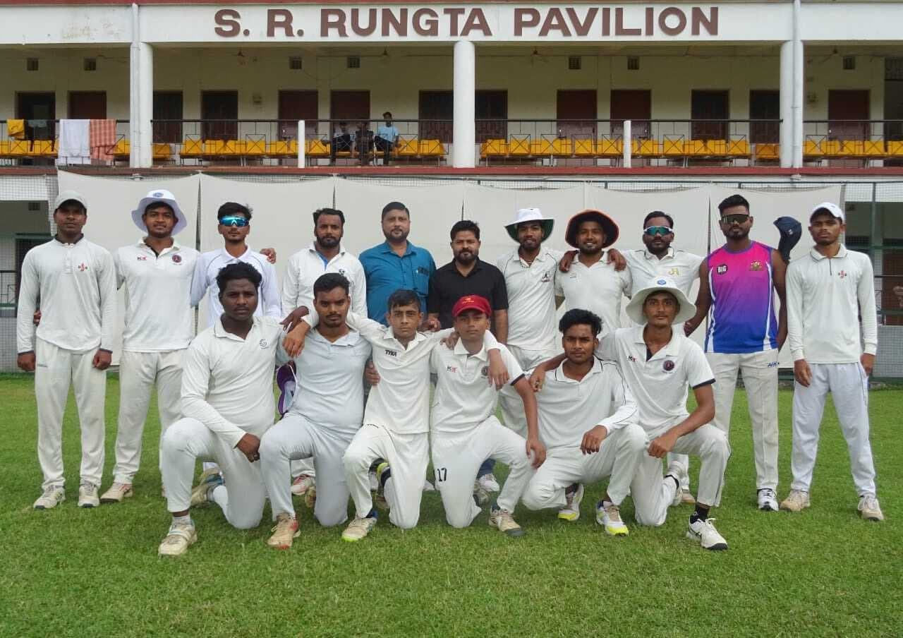 Chaibasa News : मेघाहातुबुरु को 110 रनों से हराकर शाह स्पोर्ट्स प्री क्वार्टर फाइनल में