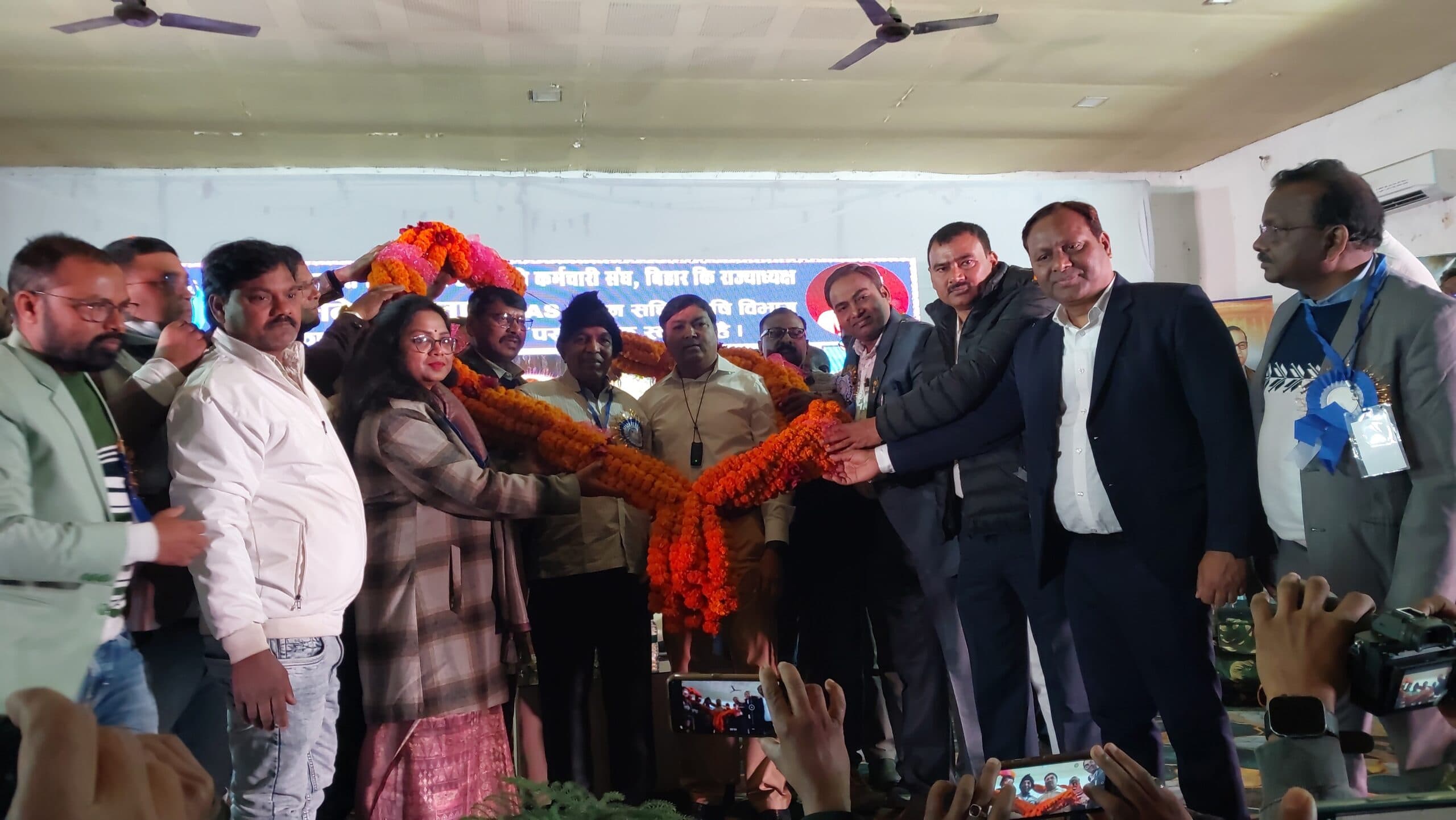 संविधान ने अजा व अजजा को दिया है समानता व न्याय का अधिकार