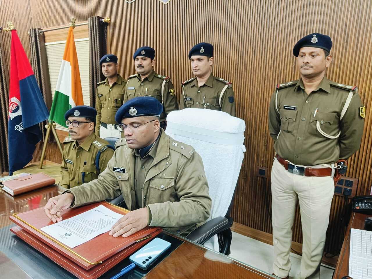 451 किलो गांजा बरामद, बोलेरो जब्त, दो तस्कर गिरफ्तार