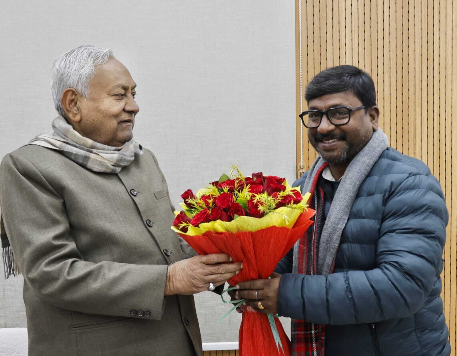 विधायक ने सीएम के से मेडिकल कॉलेज की शिलान्यास को ले की चर्चा