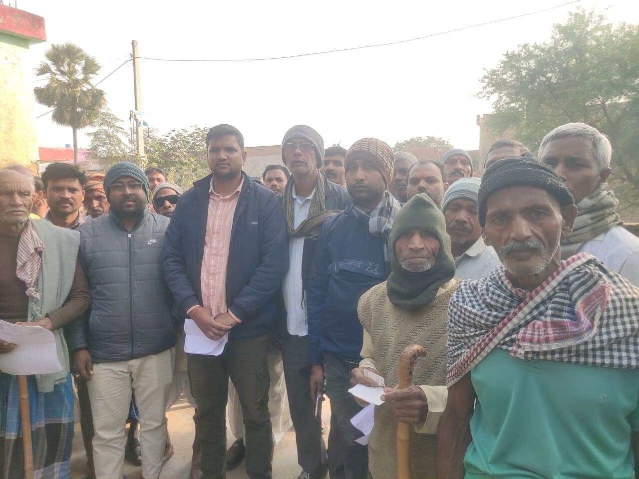 फार्मर रजिस्ट्री आइडी कार्ड बनवाने को लेकर किसानों की उमड़ी भीड़