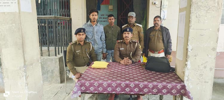 स्मैक  के साथ दो युवक गिरफ्तार