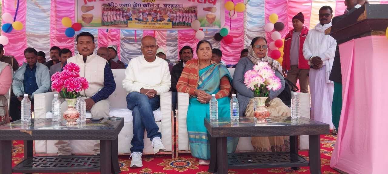 आदिवासी समाज अपनी परंपरा और संस्कृति के प्रति सजग : पंकज मिश्रा