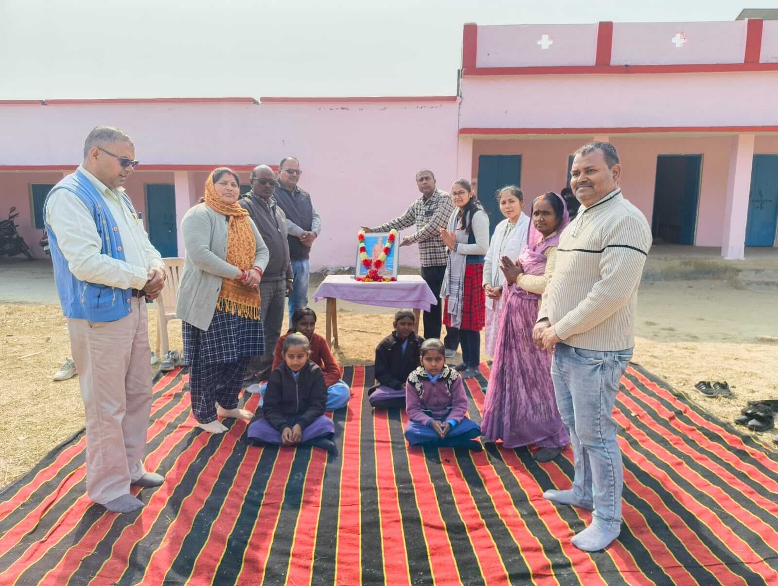 महुआरी विद्यालय में मनायी गयी स्वामी विवेकानंद की जयंती