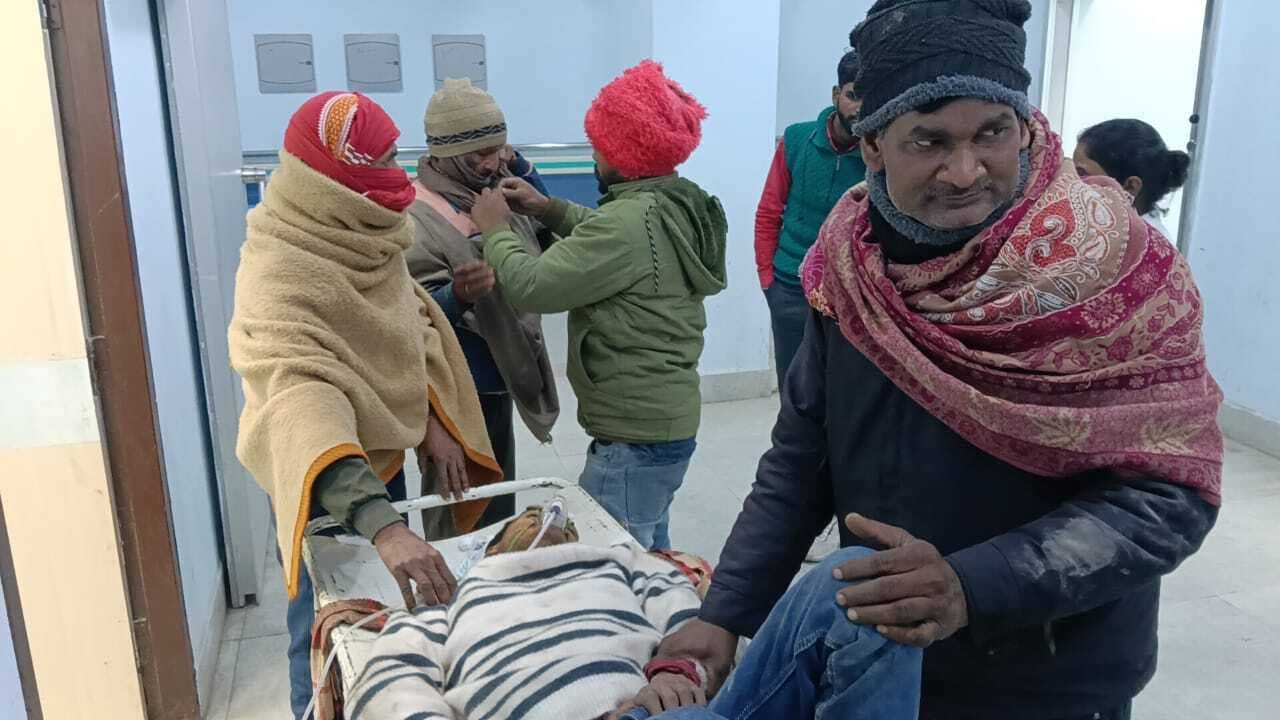 गोपालगंज स्टेशन पर ट्रेन से गिरा युवक, हालत गंभीर, पटना रेफर