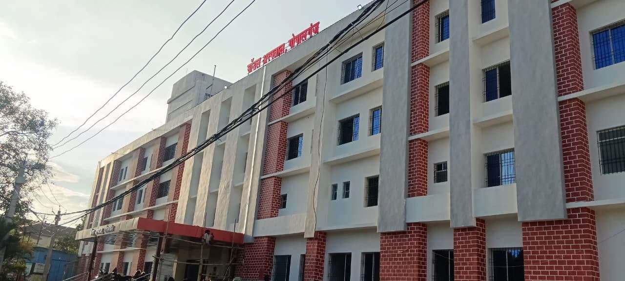 मॉडल सदर अस्पताल में कई महत्वपूर्ण वार्डों को प्रथम तल पर किया गया शिफ्ट