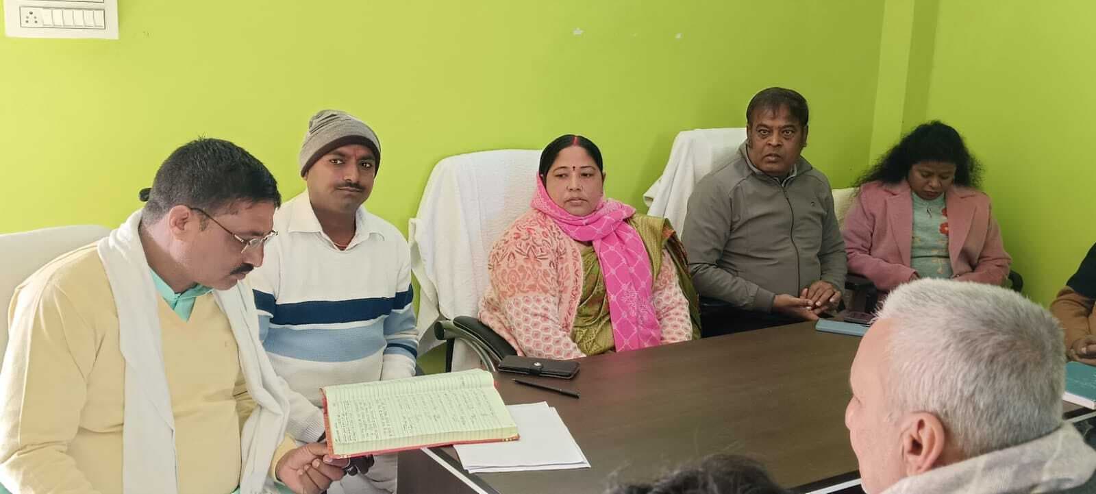 बैठक में शिक्षा व्यवस्था सुदृढ़ करने पर हुई चर्चा