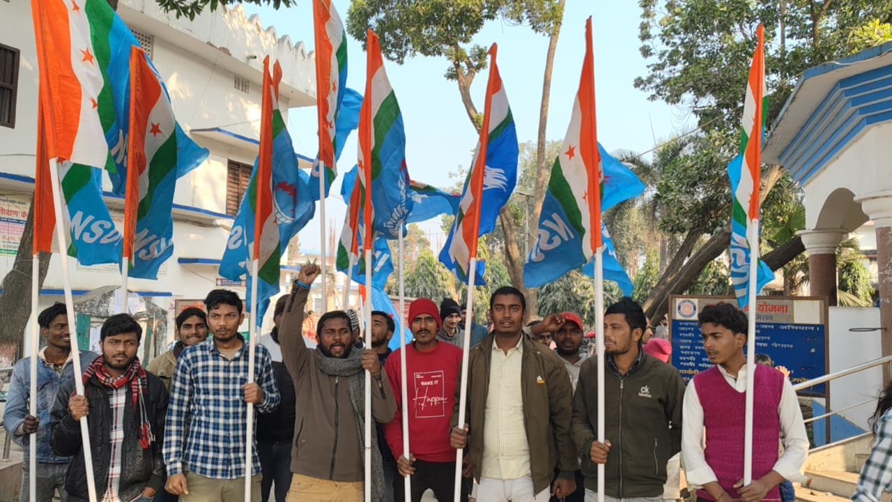 मनरेगा बचाओ संग्राम के प्रथम चरण एक दिवसीय शांतिपूर्ण प्रदर्शन