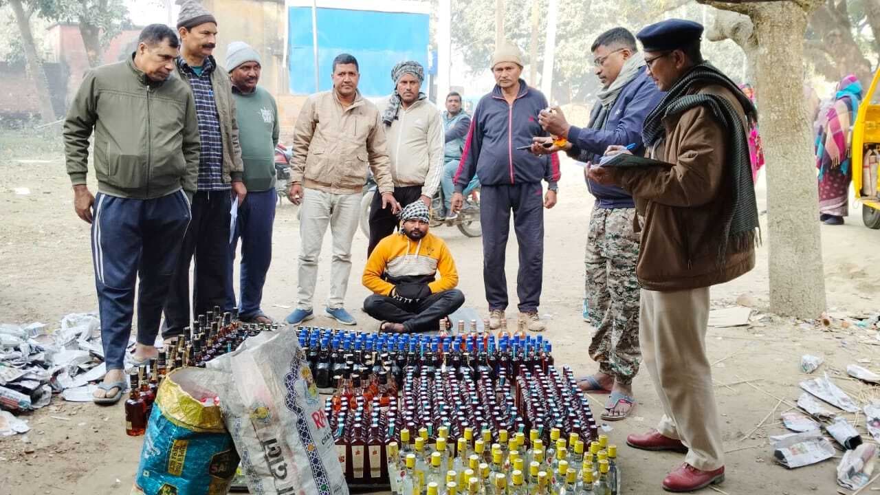 तीन चक्का वाहन से 249.81 लीटर शराब जब्त, तस्कर गिरफ्तार