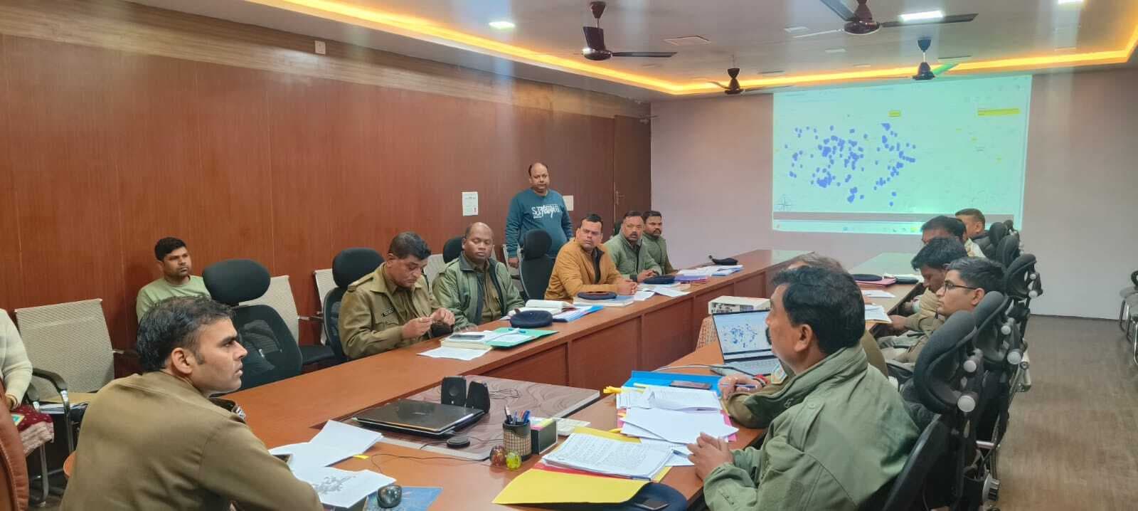 Deoghar news : एसपी ने लंबित कांडों के त्वरित निष्पादन और स्पीडी ट्रायल का दिया टास्क