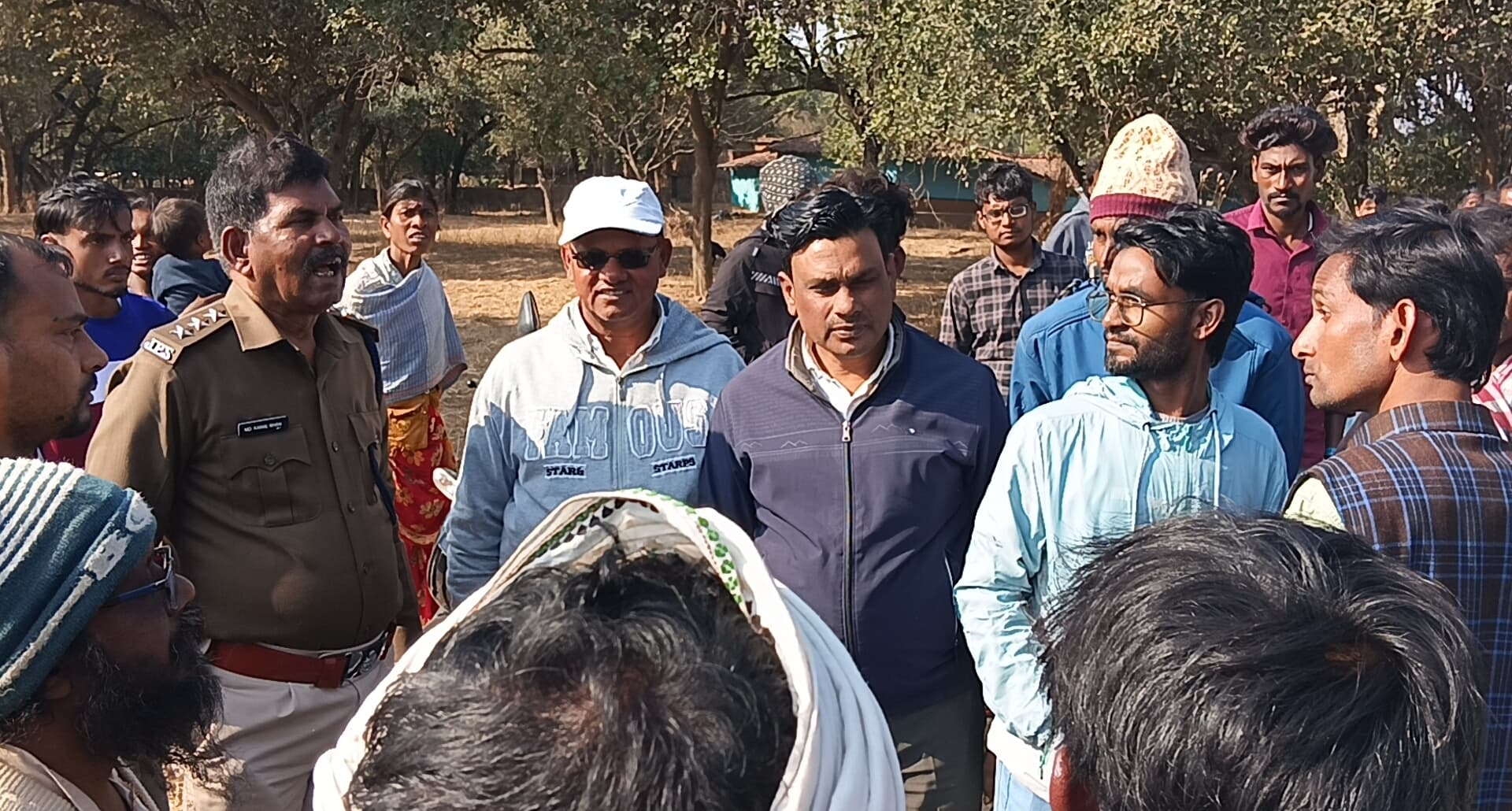 Giridih News :वाहन की चपेट में आने से बाइक सवार की मौत