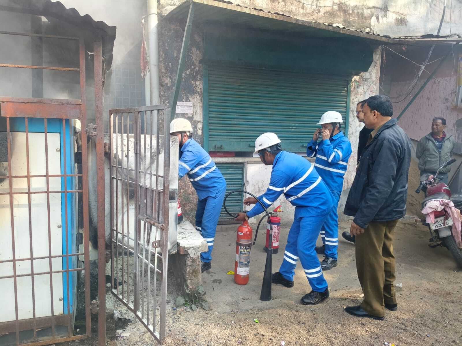 Bokaro News : अगलगी की दो घटनाओं में लाखों की क्षति