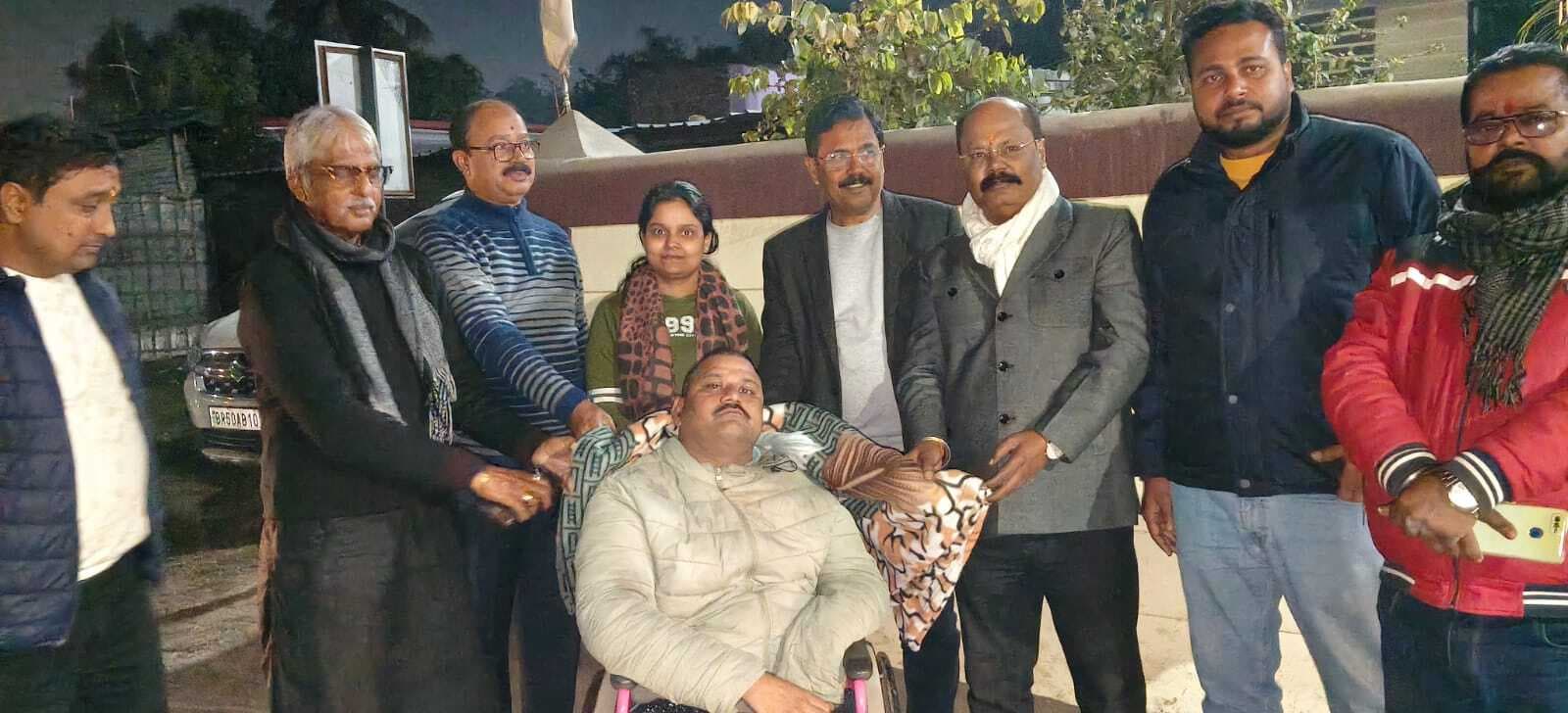 नगर परिषद ने वार्ड सात में 250 जरूरतमंदों के बीच कंबल वितरण