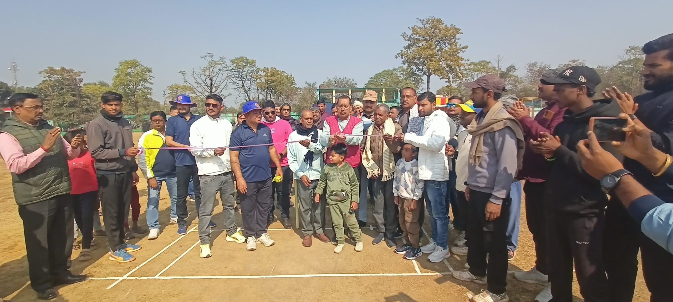 उद्घाटन मैच में भवानीपुर की टीम रही विजयी