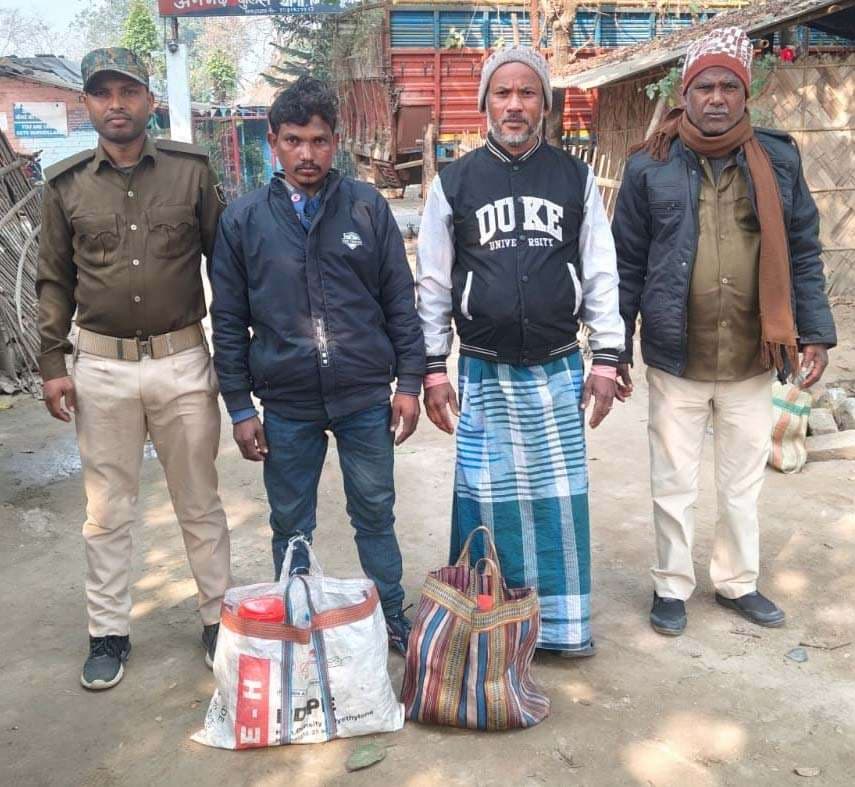 17 लीटर शराब के साथ दो धंधेबाज गिरफ्तार