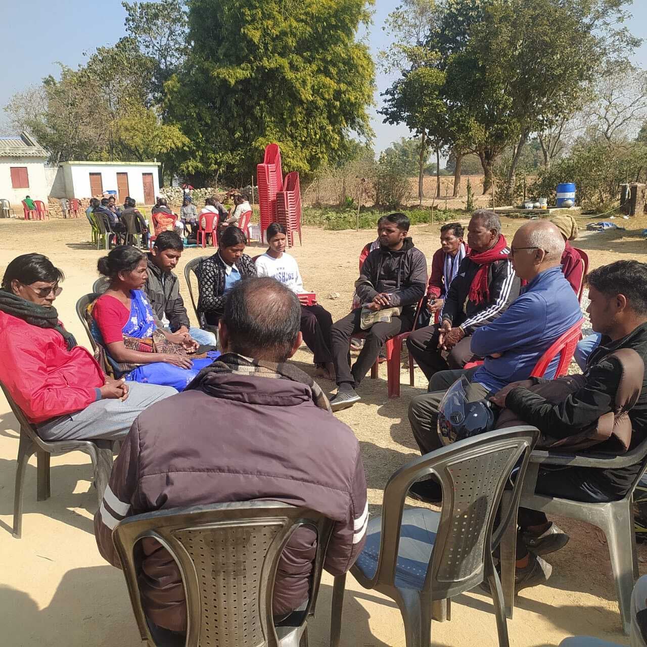 सोमा मुंडा के परिजनों से मिले भाकपा माले नेता