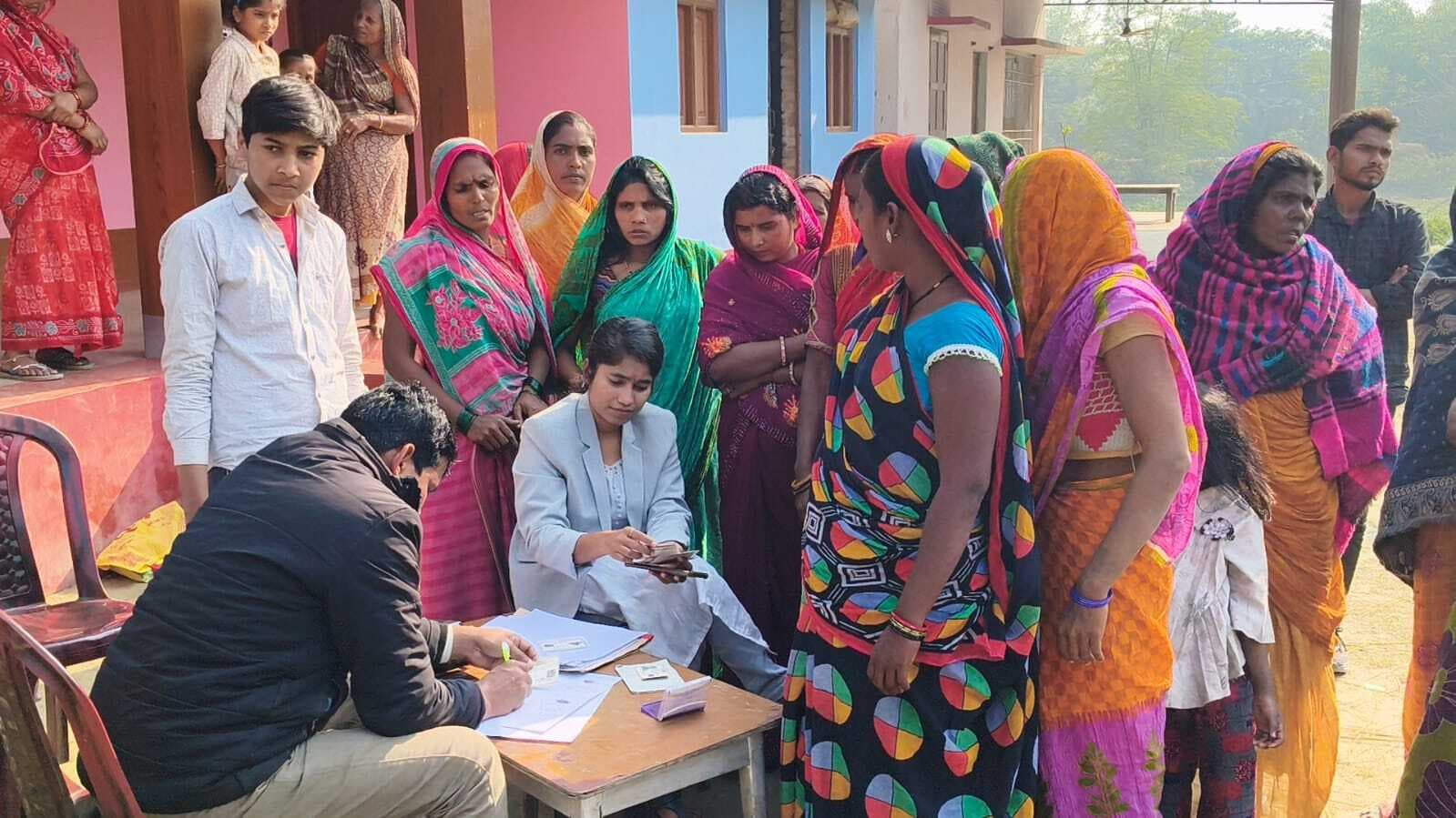 उपभोक्ता की शिकायत पर जविप्र दुकान की एमओ ने की जांच, एसडीएम को जांच प्रतिवेदन किया समर्पित