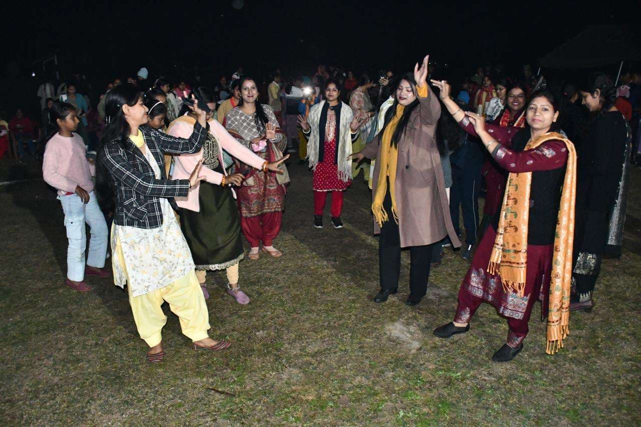 एसएसबी में हर्षोल्लास के साथ मनाया लोहड़ी पर्व