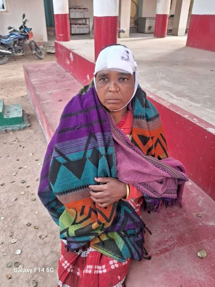 बकाया पैसा मांगने पर हुए विवाद में महिला के साथ मारपीट