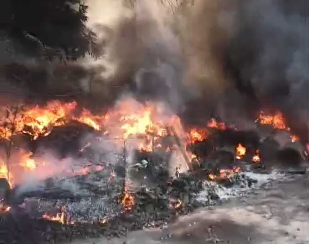 Samastipur News:गैस सिलेंडर निर्माण फैक्टरी में लगी आग