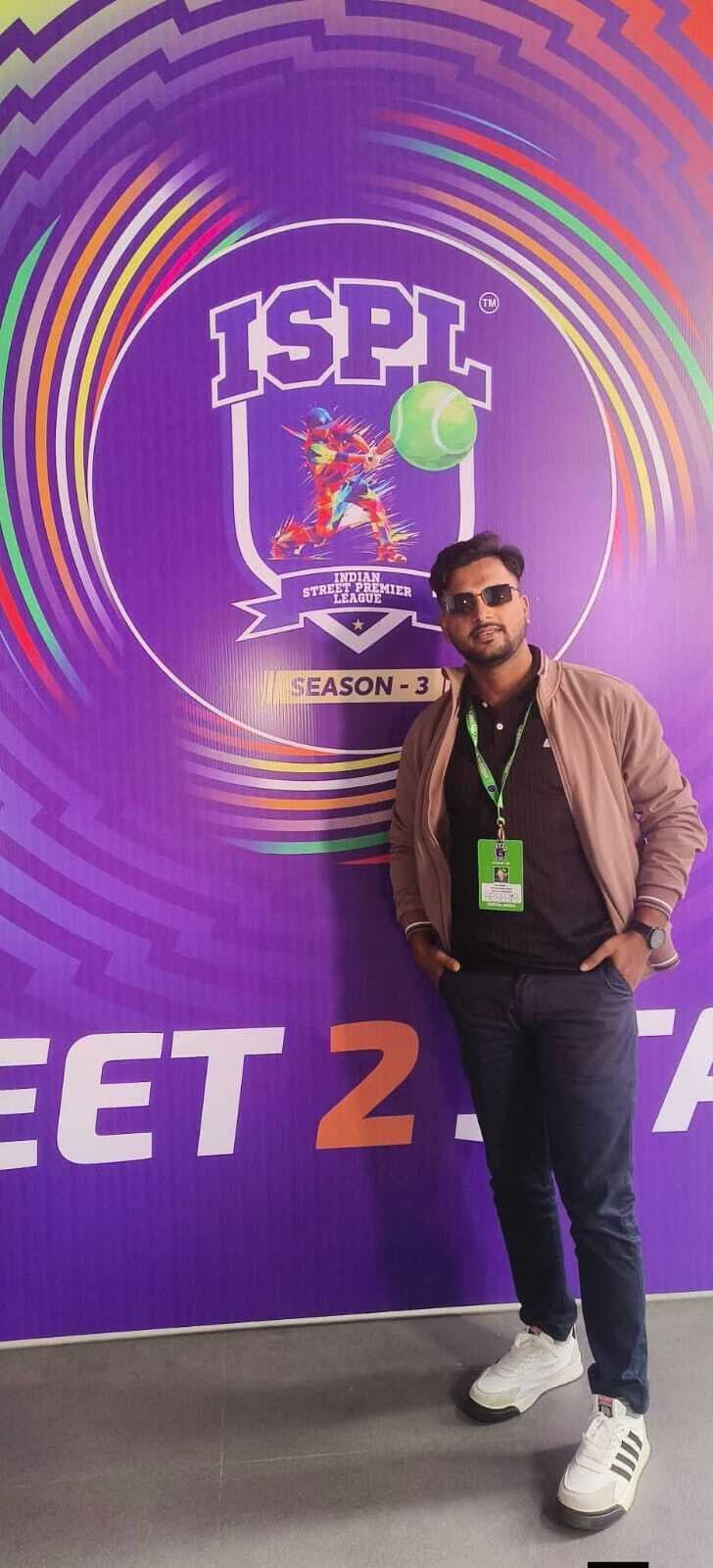 गली क्रिकेट में कमेंट्री करने के शौक ने राजा बाबू को पतना की गलियों से ग्रैंड स्टेज तक पहुंचाया