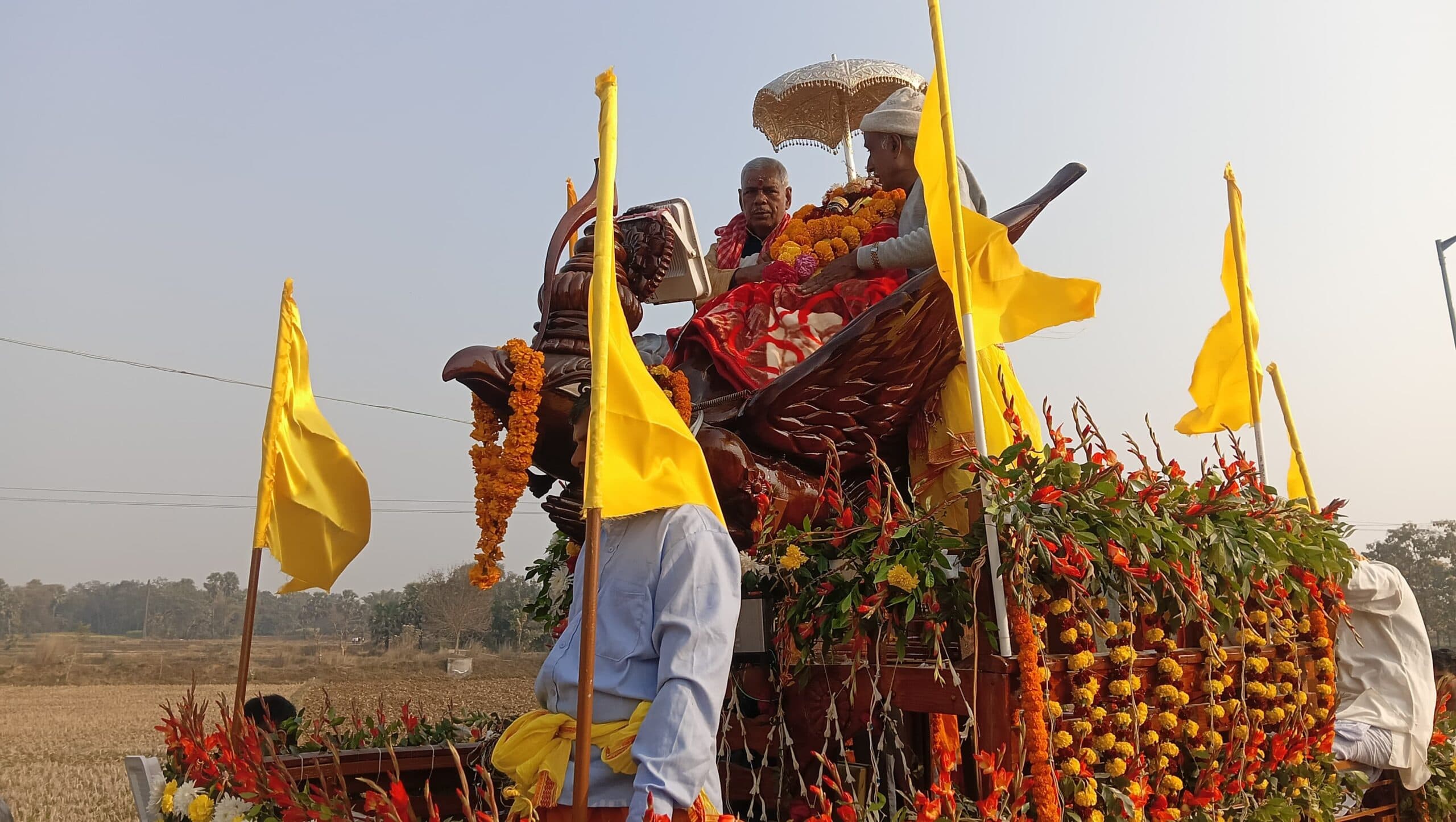 भगवान मधुसूदन की निकली अलौकिक शाही शोभायात्रा