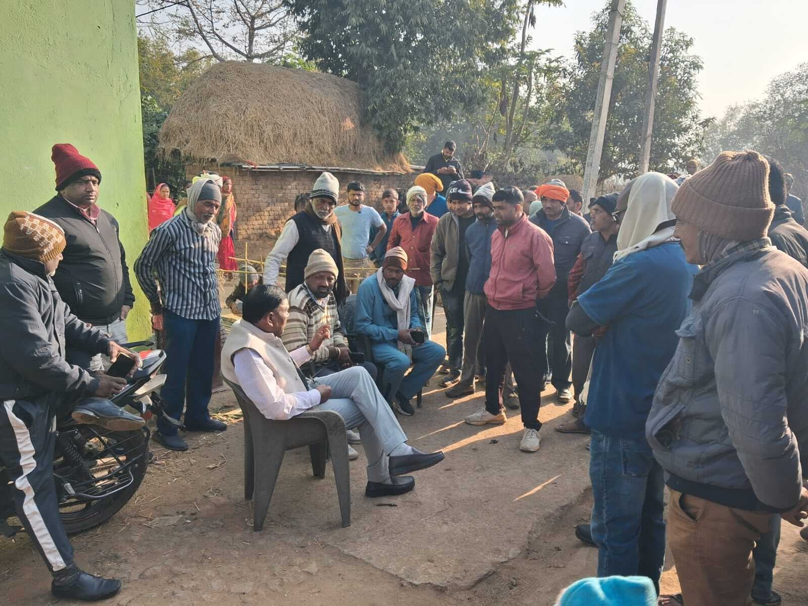 Giridih News :प्रवासी मजदूर का शव बालासोर से गांव पहुंचा