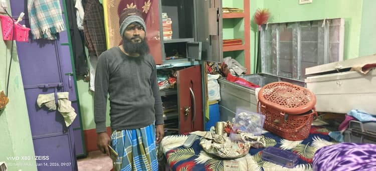 Giridih News :बंद घर से नकद समेत एक लाख के जेवर की चोरी