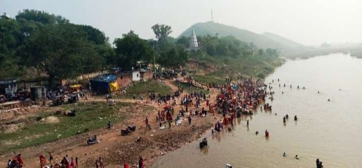 अपने से छोटे को तिल-चावल दे जीवनभर निर्वाह का लिया संकल्प