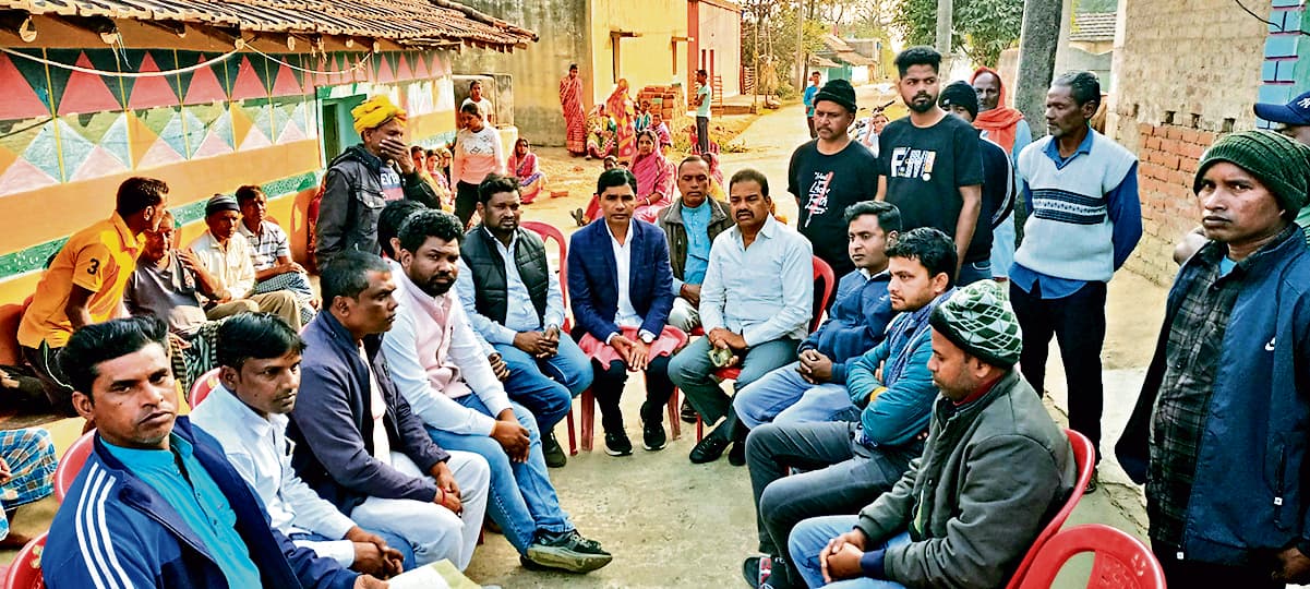 East Singhbhum News : ग्रामीणों ने नहीं मनाया टुसू पर्व, पुतड़ू में पसरा रहा मातम