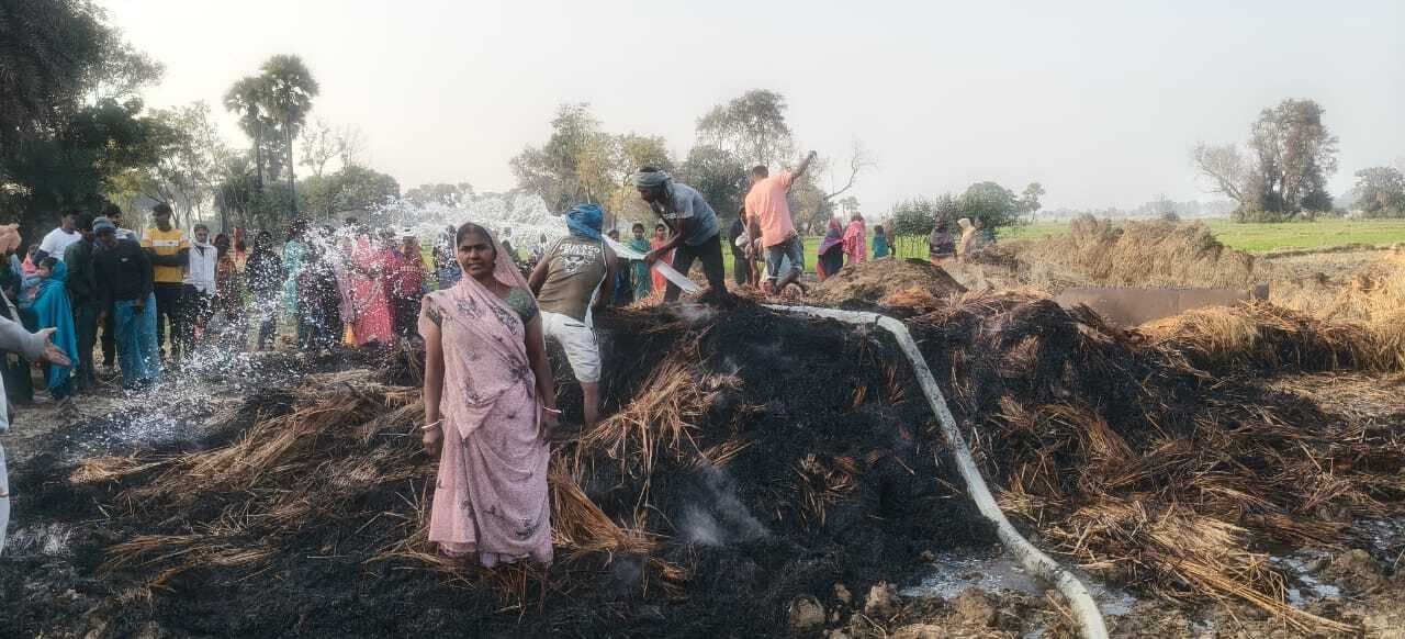 आग लगने से पांच लाख की संपत्ति जली