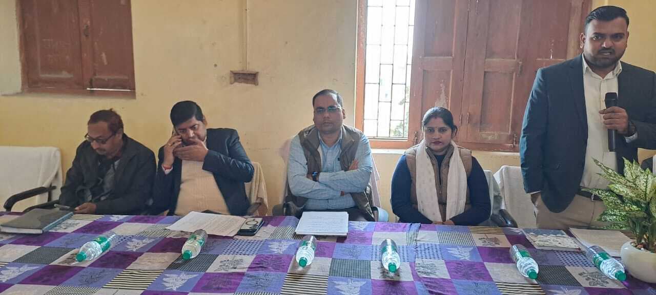 राशन कार्ड बनाने के लिए आयोजित कैंप का जनप्रतिनिधि को दें जानकारी: अनुमंडाधिकारी