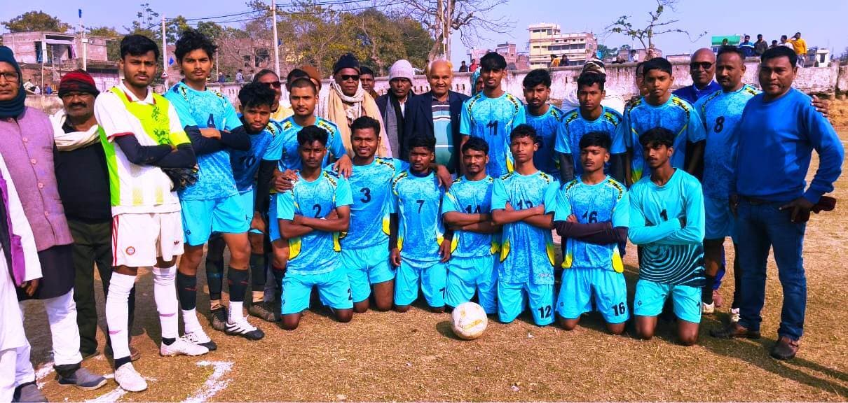 फाइनल में पहुंची रामपुर व वनबर्षा की टीम