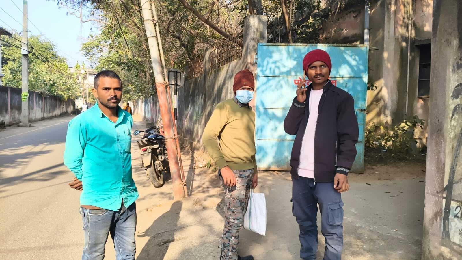 Deoghar News : ससुराल में फंदे से लटका मिला युवक का शव, परिजनों ने लगाया हत्या का आरोप