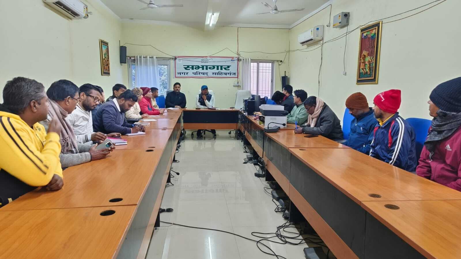 गणतंत्र दिवस व माघी मेले में शहर को रखें स्वच्छ, न हो लापरवाही : नप प्रशासक