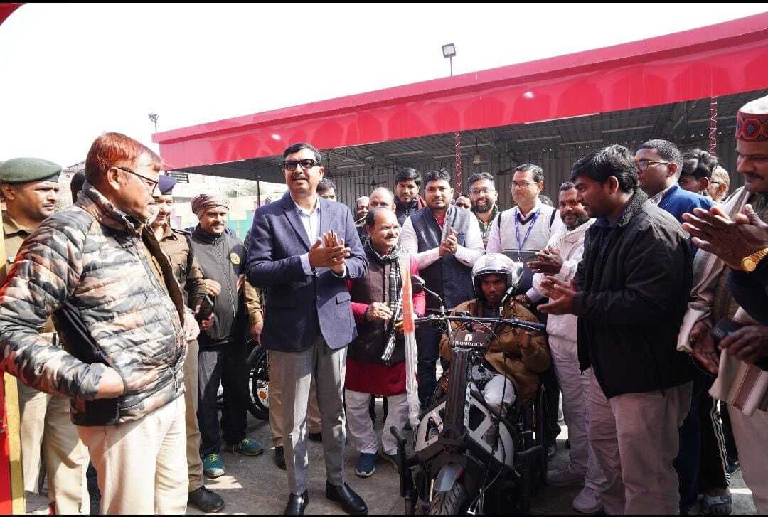 23 दिव्यांगजनों को दी गयी ई-साइकिल