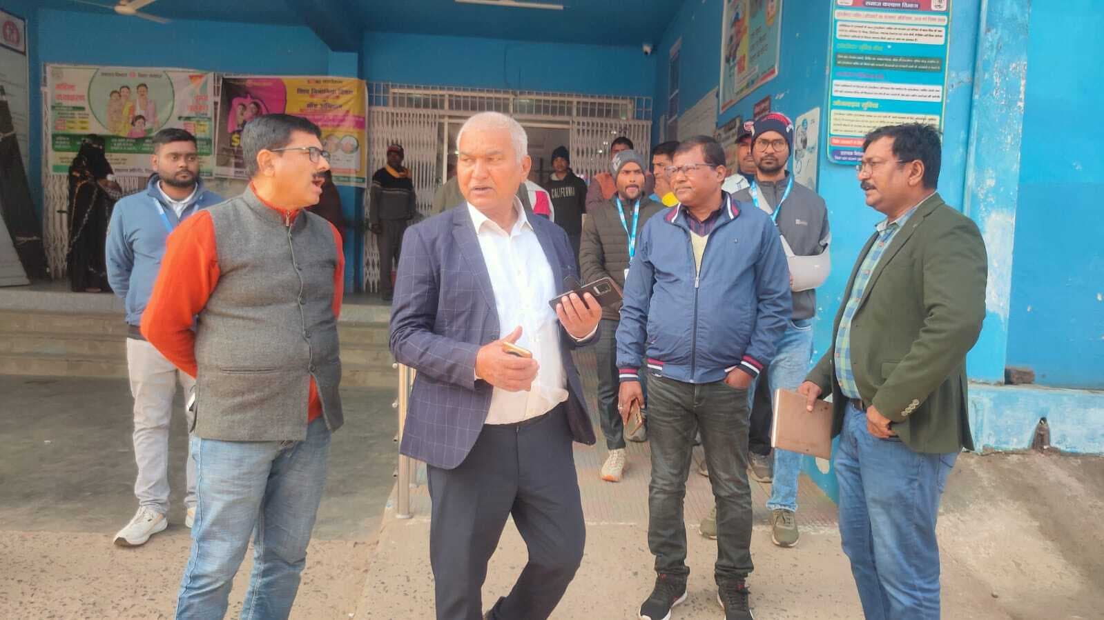 शंभुगंज सीएचसी का सिविल सर्जन ने किया औचक निरीक्षण