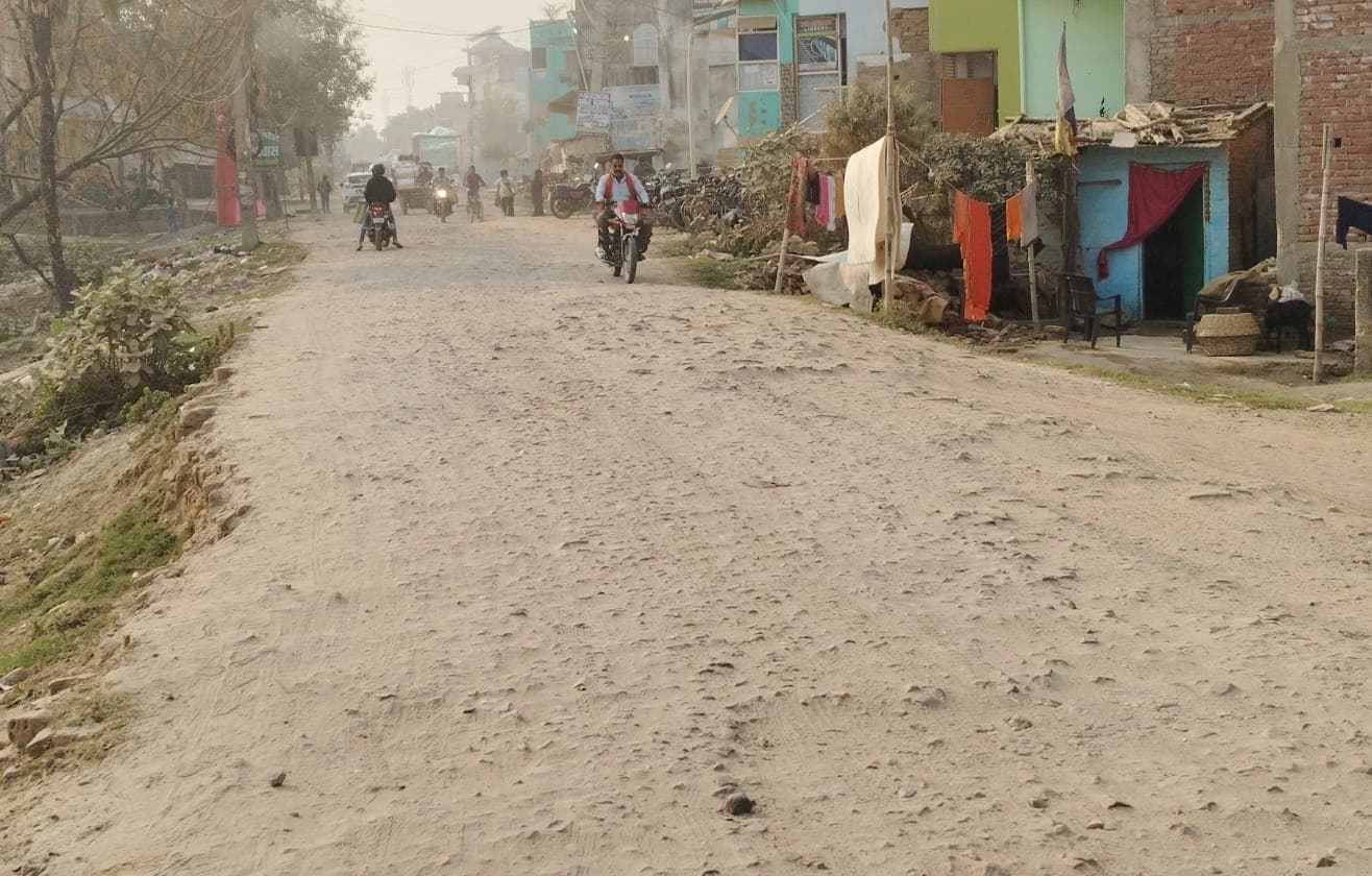 सीतामढ़ी में कागजों पर दौड़ रहा ''रिंग बांध'' का उद्धार, डीएम की फटकार के बाद भी सुस्त पड़ा बुडको