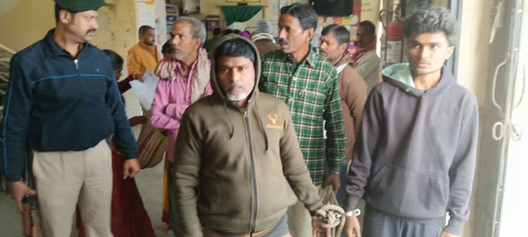 Madhubani News : तीन लाख दहेज नहीं देने पर विवाहित की जला कर हत्या, पति व ससुर गिरफ्तार