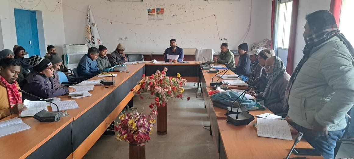 लंबित आवास, मनरेगा और मजदूर सत्यापन पर कर्मियों को दिये कड़े निर्देश