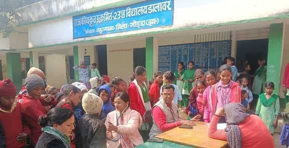 डलावर स्कूल में राष्ट्रीय बाल स्वास्थ्य कार्यक्रम के तहत हुई स्वास्थ्य जांच