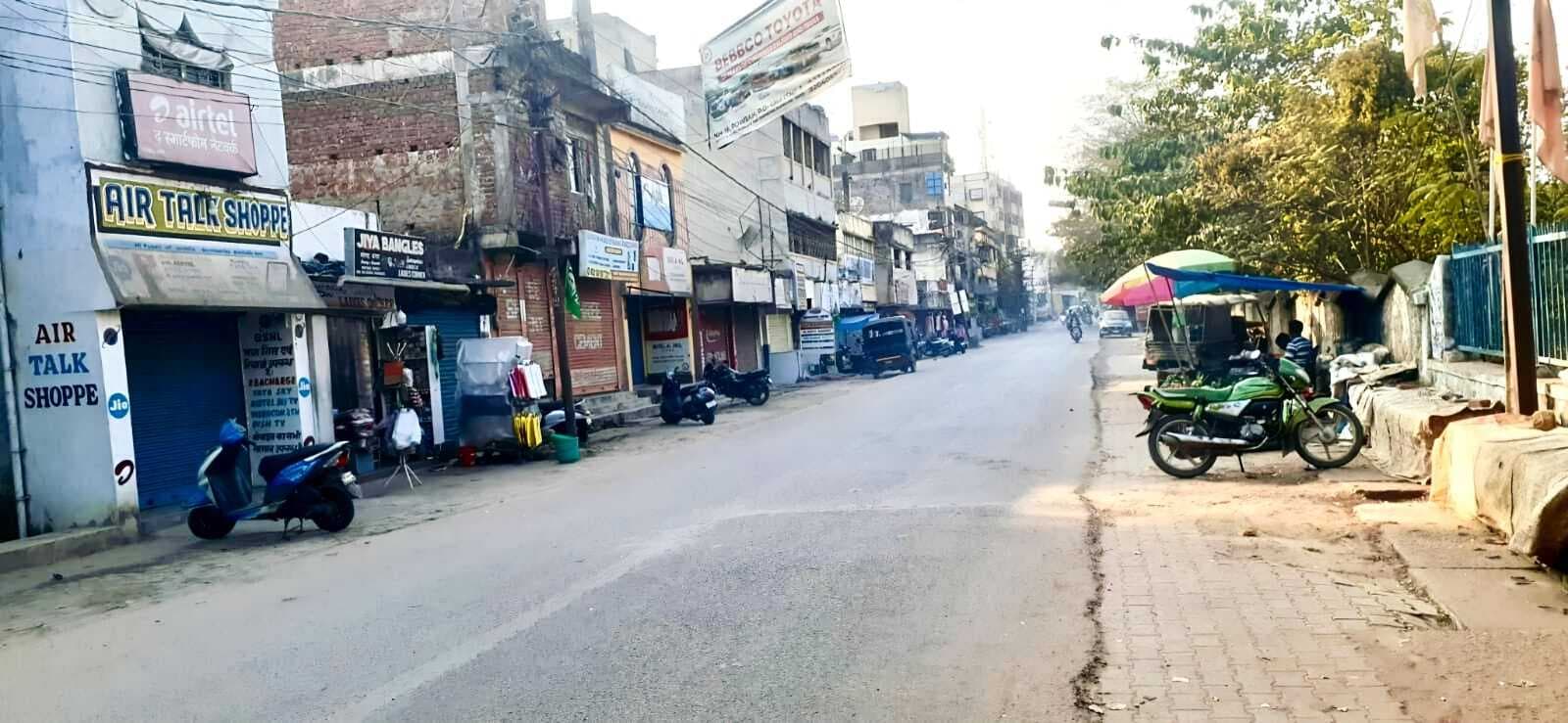 East Singhbhum News : मकर का असर: शहर व ग्रामीणों क्षेत्रों की होटल व चाय की दुकानें बंद