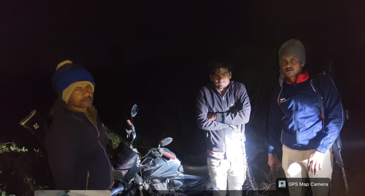 चोरी की बाइक के साथ अभियुक्त गिरफ्तार