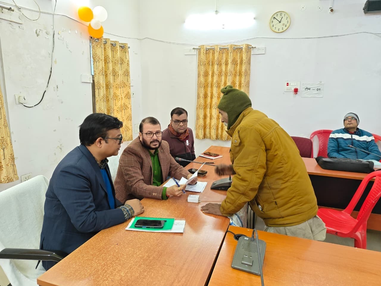 कौशल विकास केंद्र में जनता दरबार में भूमि व स्वास्थ्य मामलों की हुई सुनवाई