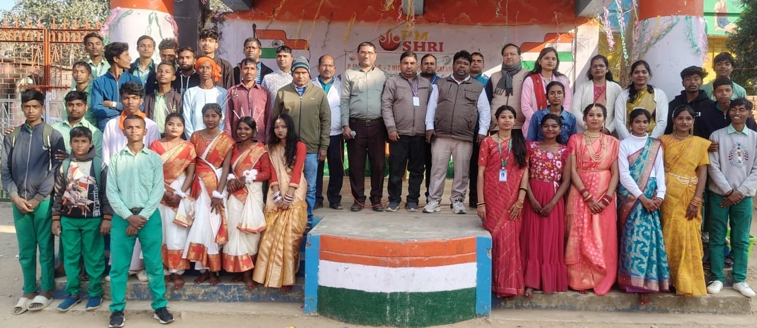 Bokaro News : छात्र-छात्राओं ने कला का किया प्रदर्शन