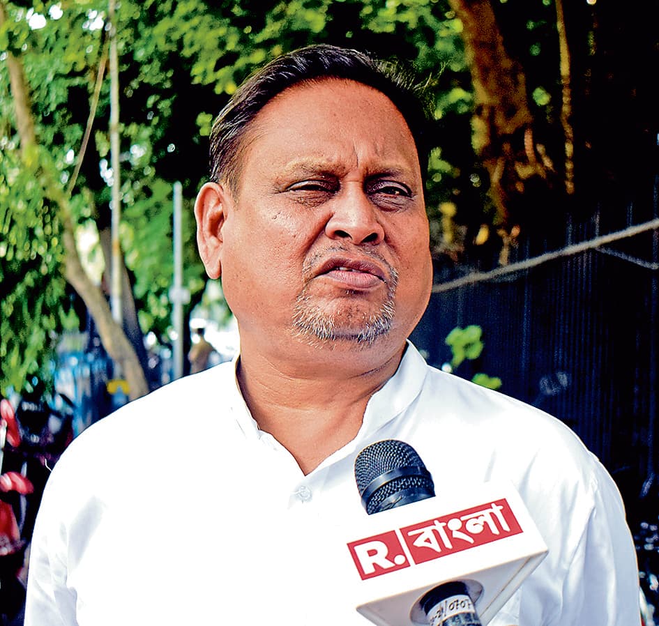 हुमायूं को ब्रिगेड में सभा के लिए नहीं मिली अनुमति