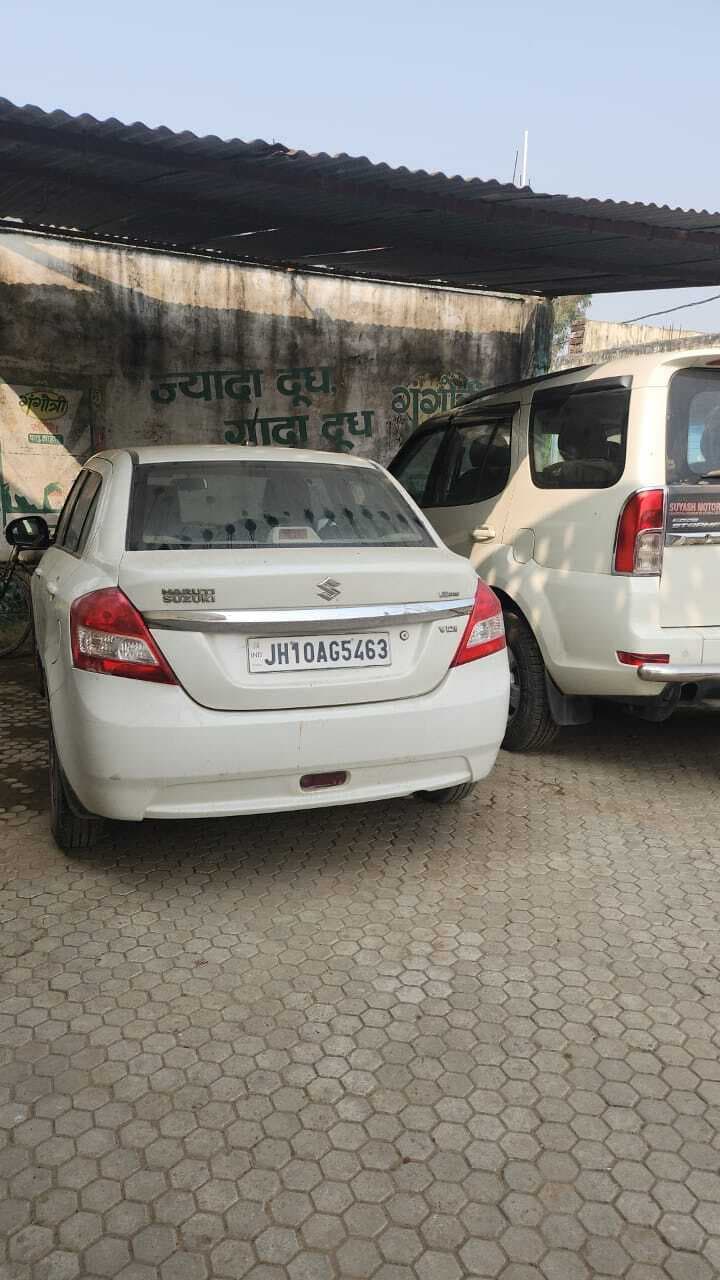 गाड़ी दरवाजे पर खड़ी, टोल प्लाजा पर फास्टैग से कटा चालान