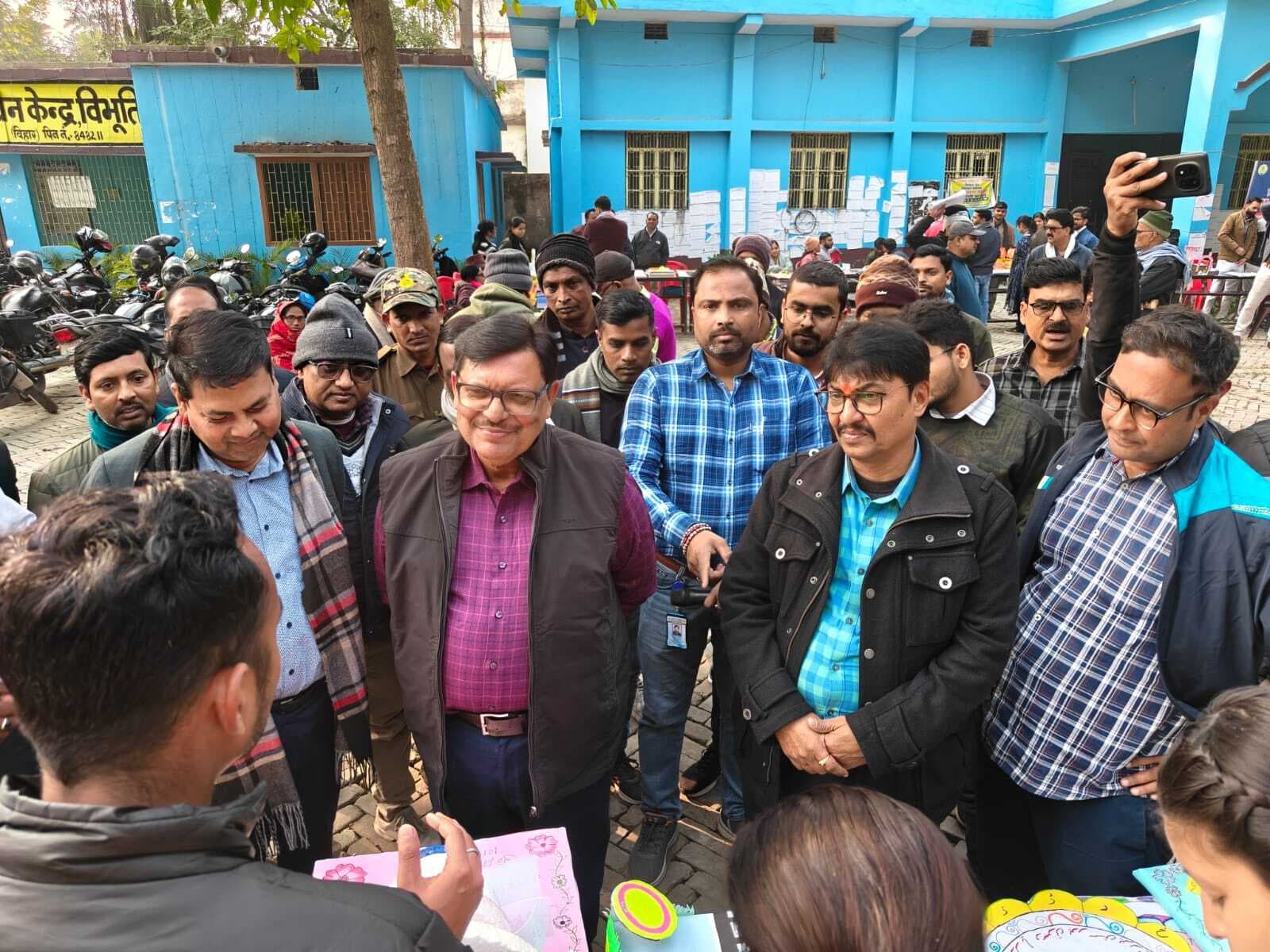 Samastipur News:गणित में अनुज, हिंदी में अभय व उर्दू में अनवरी अव्वल