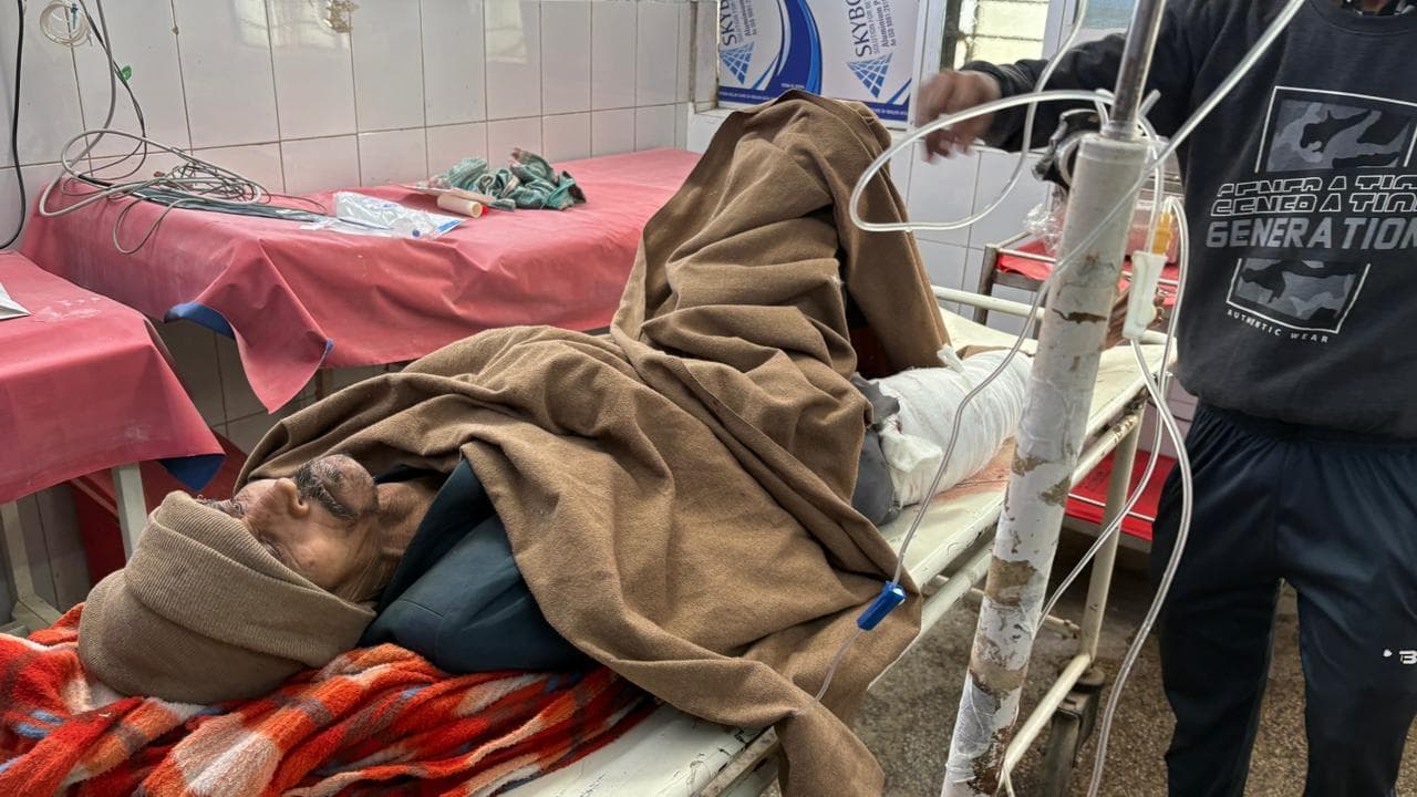 ट्रैक्टर की टक्कर से 50 वर्षीय व्यक्ति हुआ जख्मी