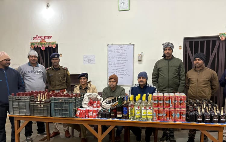 139.2 लीटर विदेशी शराब व बाइक जब्त, तस्कर फरार